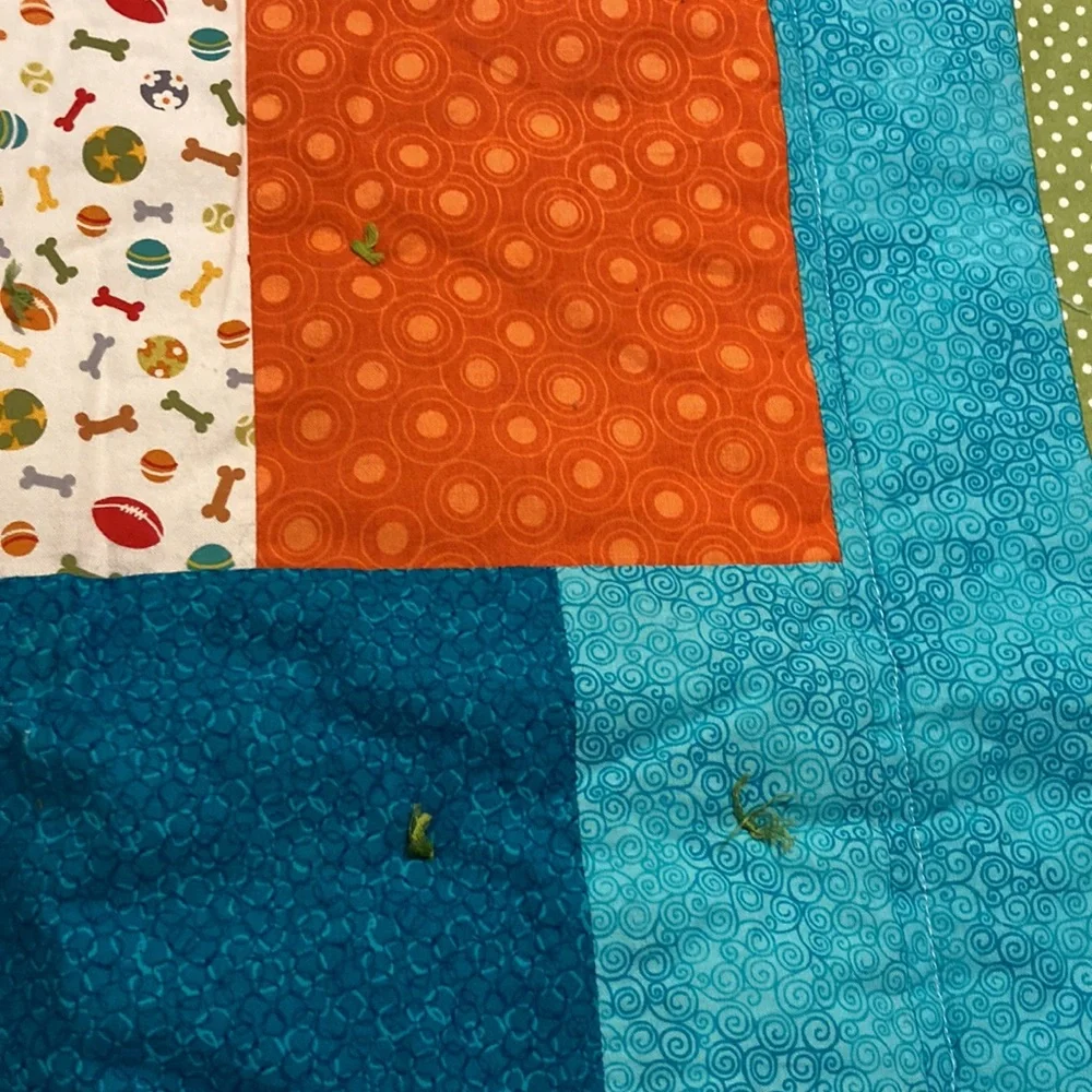 NOAHs ARK Animals Sports Themed Balls Dog Bones Polka Dots Quilt 30 x 44 in